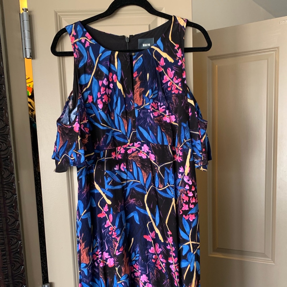 Spring/summer dress with off the shoulder ruffles